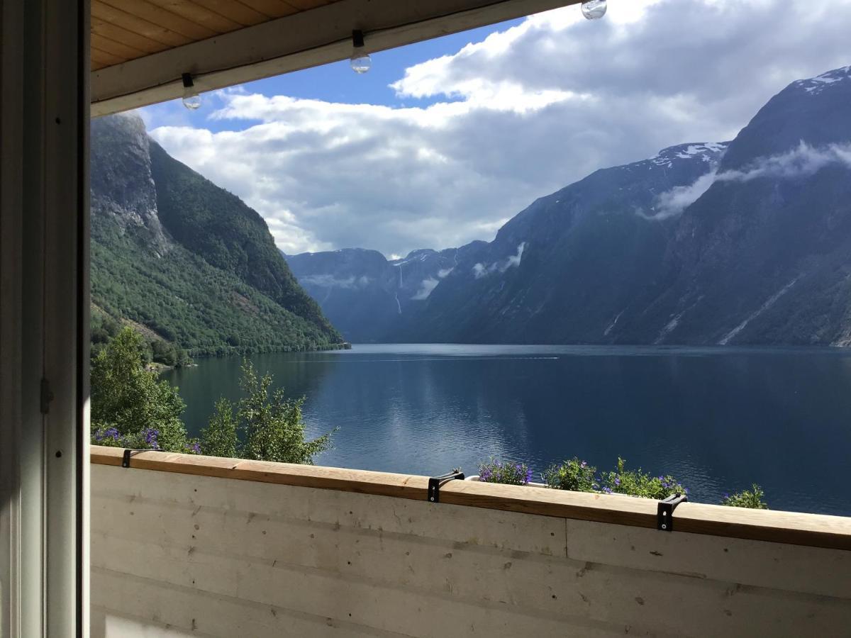 Iris Vedal Campsite Nauste
