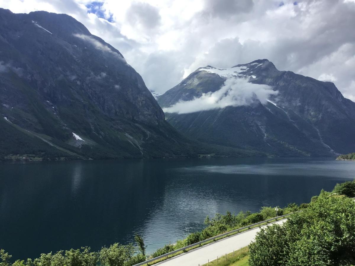 Campsite Iris Vedal